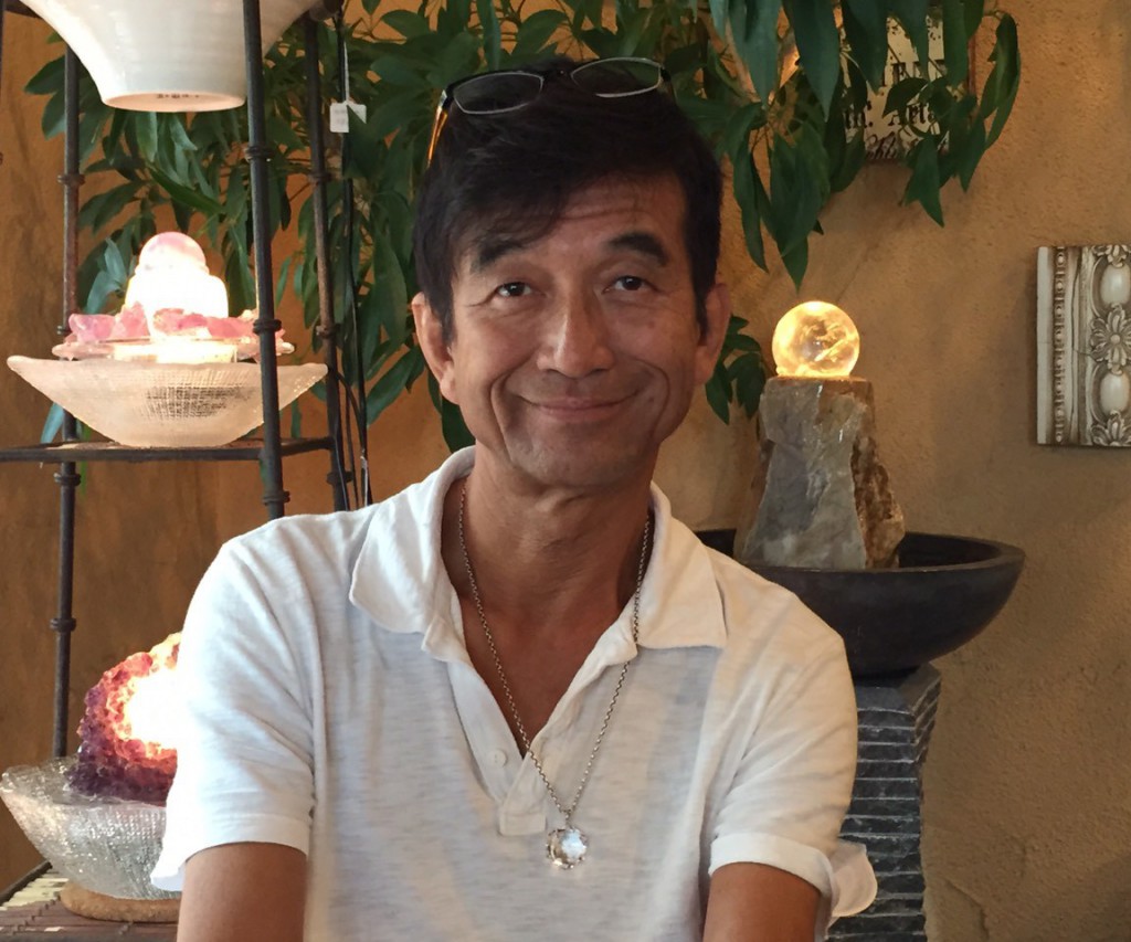 オーナー・ヒロ渡辺 | クリスタルファウンテン【公式】水晶の噴水器で