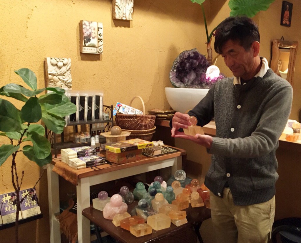 店内の様子 | クリスタルファウンテン【公式】水晶の噴水器で心に癒し